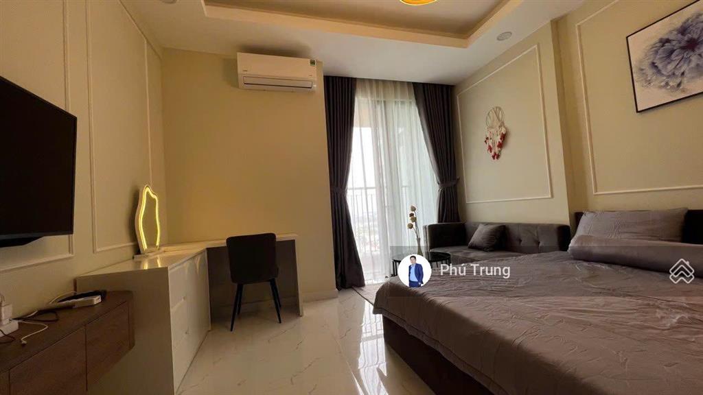 Bán căn hộ studio opal skyline, 40m2, hướng đông nam hồ bơi mát mẻ, tầng trung