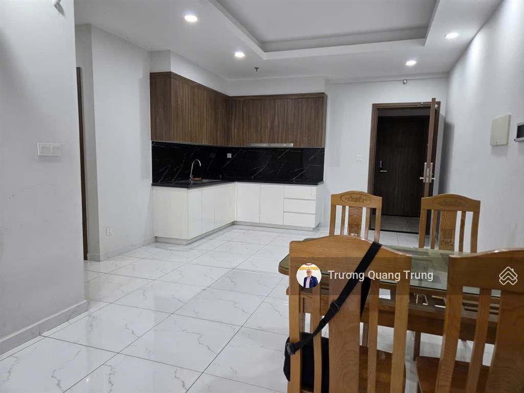 Cho thuê căn hộ 3pn có nội thất chung cư opal skyline, 7,5 tr/th, 85m2, 3pn, 2wc, view hồ bơi