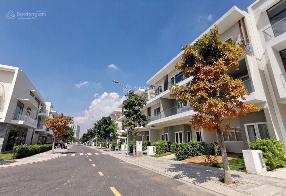 Bán nhà kdc rio vista từ 11 tỷ gần đỗ xuân hợp gia hoà 75m2 3 lầu.  0938 456 ***