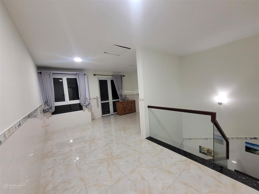 Bán nhà kdc rio vista từ 11 tỷ gần đỗ xuân hợp gia hoà 75m2 3 lầu.  0938 456 ***