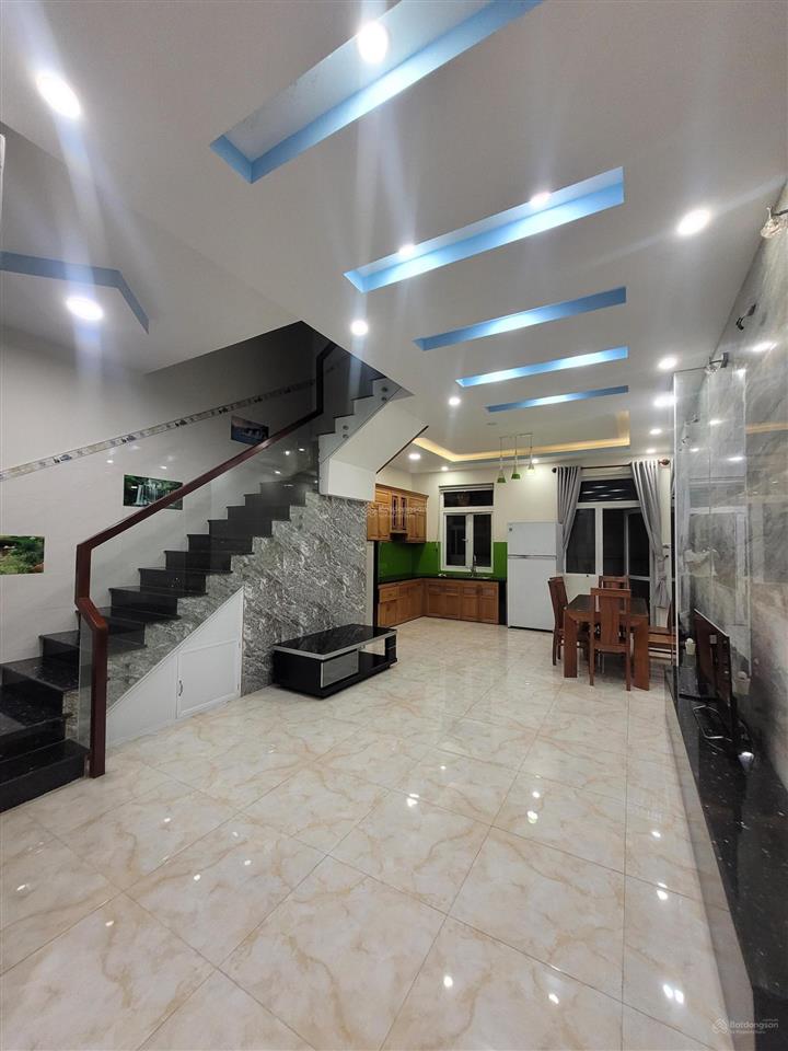 Bán nhà kdc rio vista từ 11 tỷ gần đỗ xuân hợp gia hoà 75m2 3 lầu.  0938 456 ***