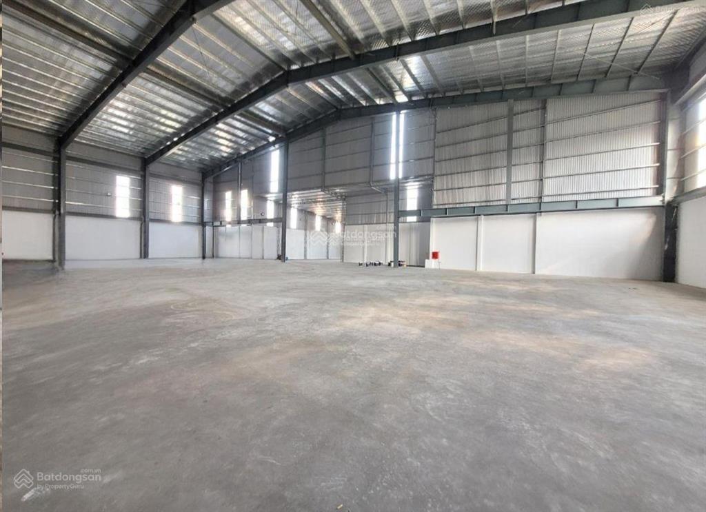Cho thuê kho xưởng gần khu công nghiệp ngọc hồi thanh trì 2000m2 pccc nghiệm thu, xuất vat. giá mềm