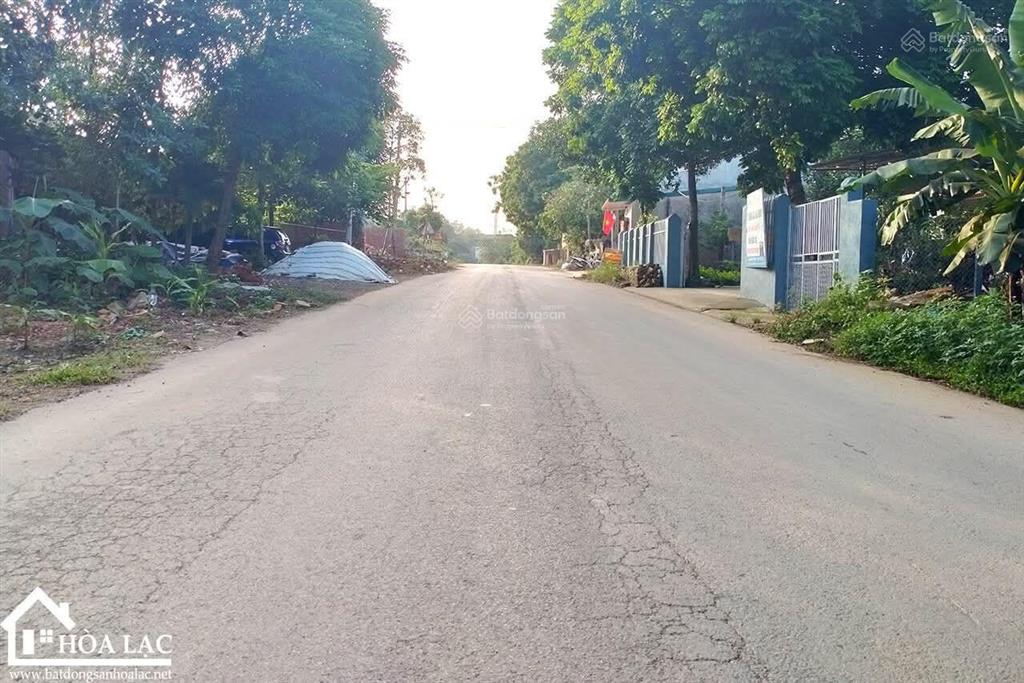 Giá nào cũng bán yên xuân thạch thất 2300m2 thổ cư 800m2 có sẵn nhà xưởng 1000m. gpxd, pccc