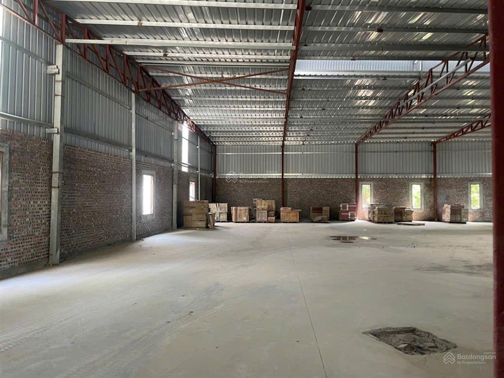 Cho thuê kho xưởng lương sơn, hòa bình 700m² sẵn điện 3 pha, wc container đỗ cửa giá mềm