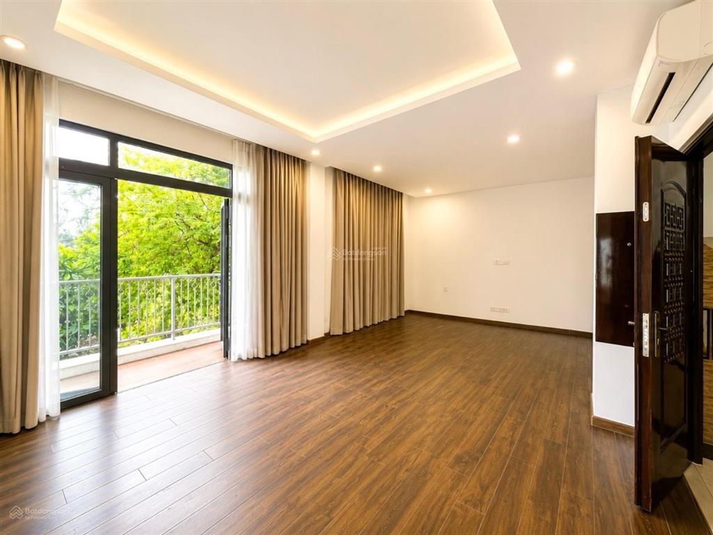 Bán nhà mặt tiền 10x18m liên phường 180m 22,6 tỷ