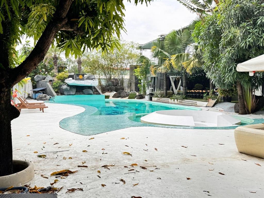 Bán nhà đất 27x79m mặt đường nguyễn duy trinh giá 360 tỷ