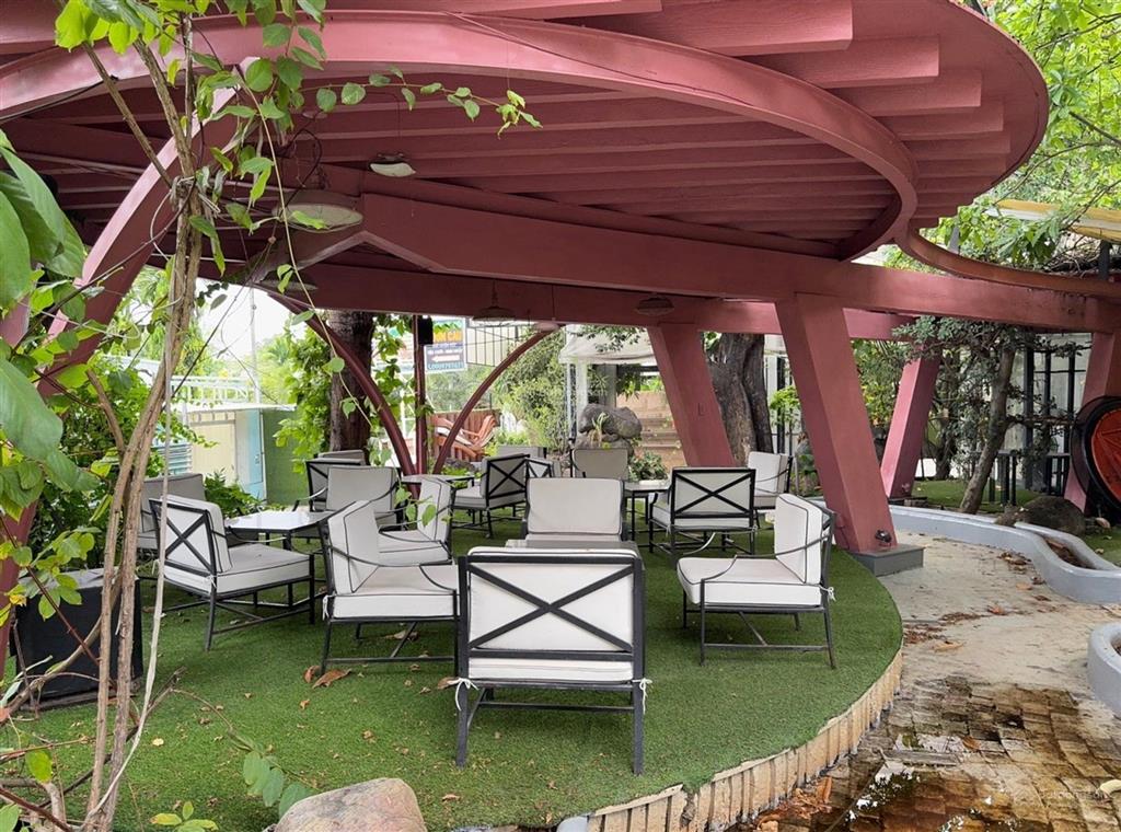 Bán nhà đất 27x79m mặt đường nguyễn duy trinh giá 360 tỷ
