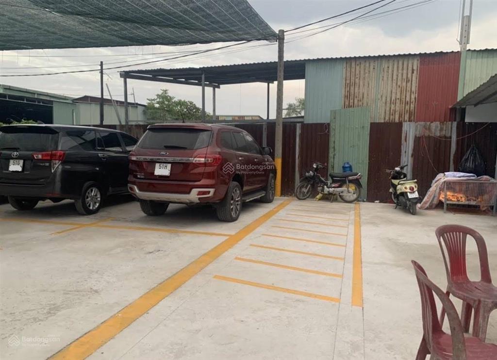Cần bán 2.400m2 đất mt đường ụ ghe, thành phố thủ đức, chỉ 65 tỷ.