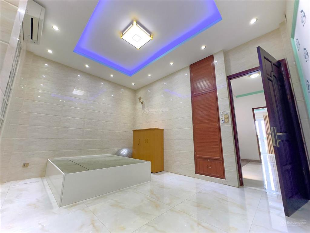 Cho thuê nr 793/28 trần xuân soạn, 28 triệu, 80m2, 5pn, 4wc, giá cực chất