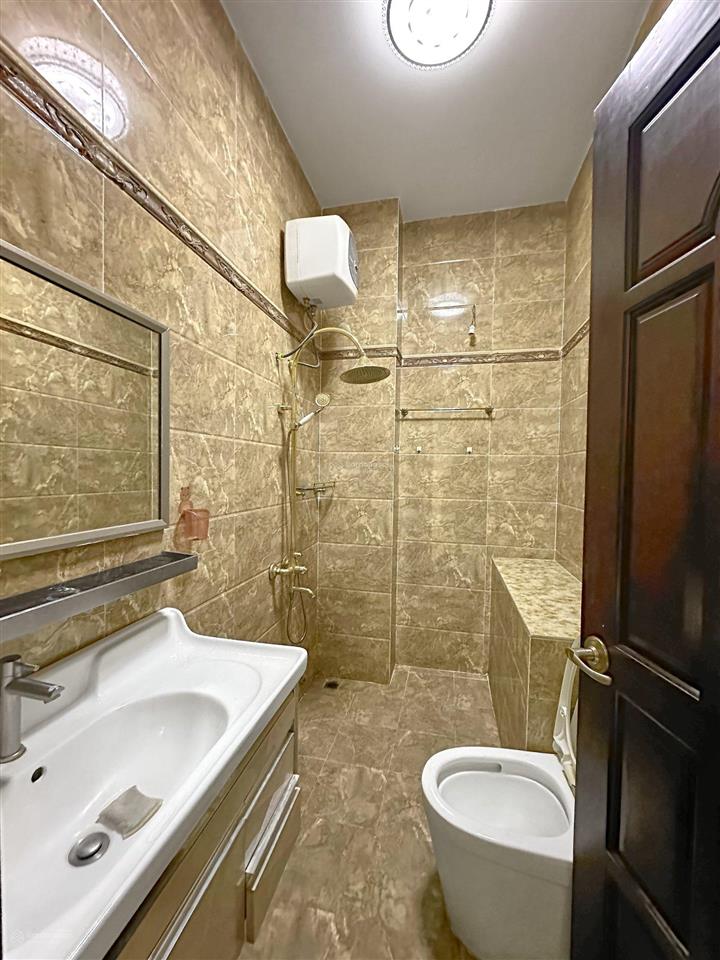 Cho thuê nr 793/28 trần xuân soạn, 28 triệu, 80m2, 5pn, 4wc, giá cực chất