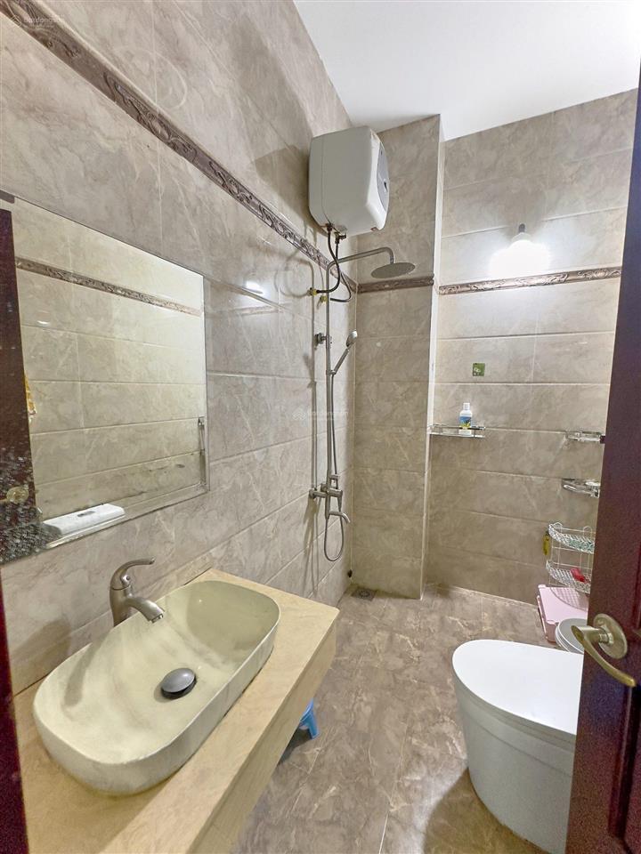 Cho thuê nr 793/28 trần xuân soạn, 28 triệu, 80m2, 5pn, 4wc, giá cực chất