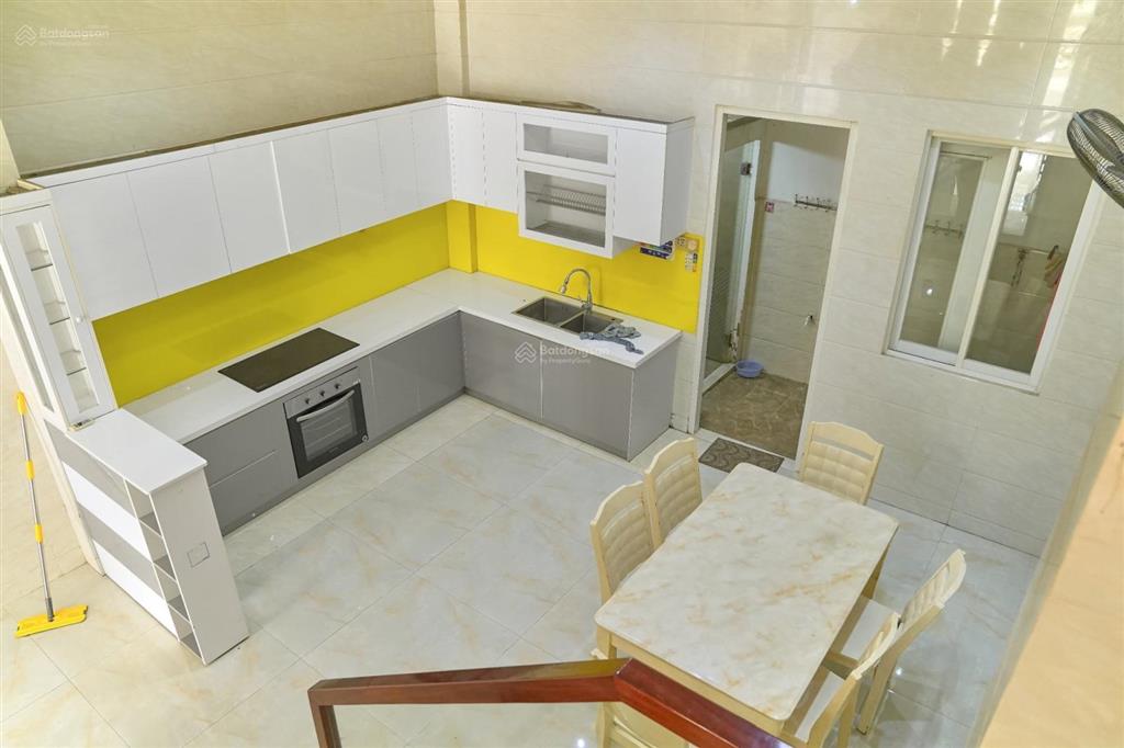 Cho thuê nr 793/28 trần xuân soạn, 28 triệu, 80m2, 5pn, 4wc, giá cực chất