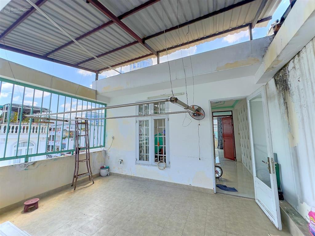 Cho thuê nr 793/28 trần xuân soạn, 28 triệu, 80m2, 5pn, 4wc, giá cực chất