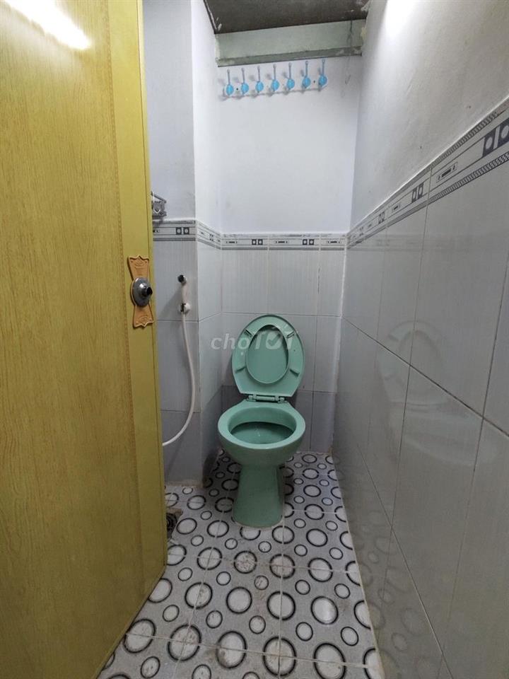 phòng trọ có gác hẻm 154 Âu Dương Lân