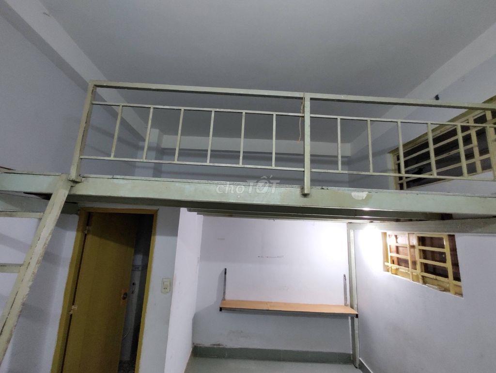 phòng trọ có gác hẻm 154 Âu Dương Lân