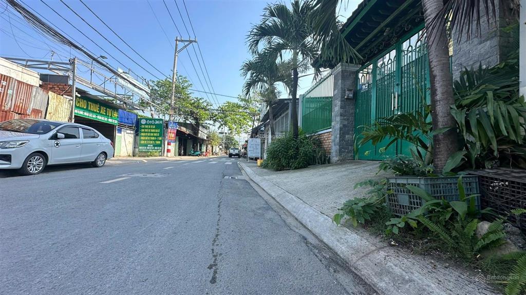 1,8 tỷ, sổ riêng, hẻm 4m, gần ngã tư ga, q.12