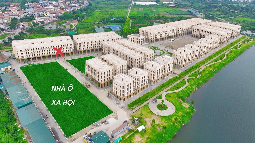 Ngoại giao căn liền kề đối diện chung cư thuộc dự án phú thị, giá tốt nhất , vay ls 0%, ck 7,5%