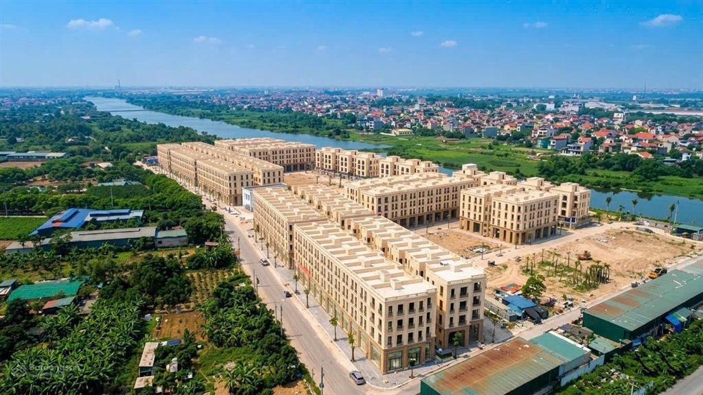 Không gồng được, chủ nhà cắt lỗ còn 8 tỷ/căn 74m2
