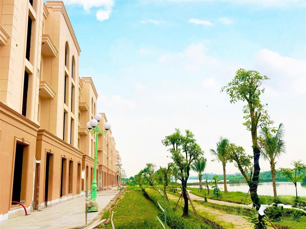 Không gồng được, chủ nhà cắt lỗ còn 8 tỷ/căn 74m2