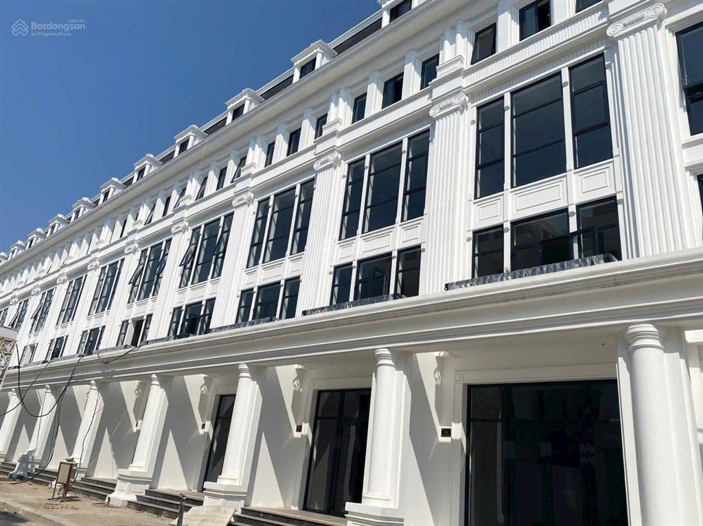 Chuyển đổi đầu tư, tôi cần bán 2 căn lk dự án louis city hoàng mai  0977 431 ***