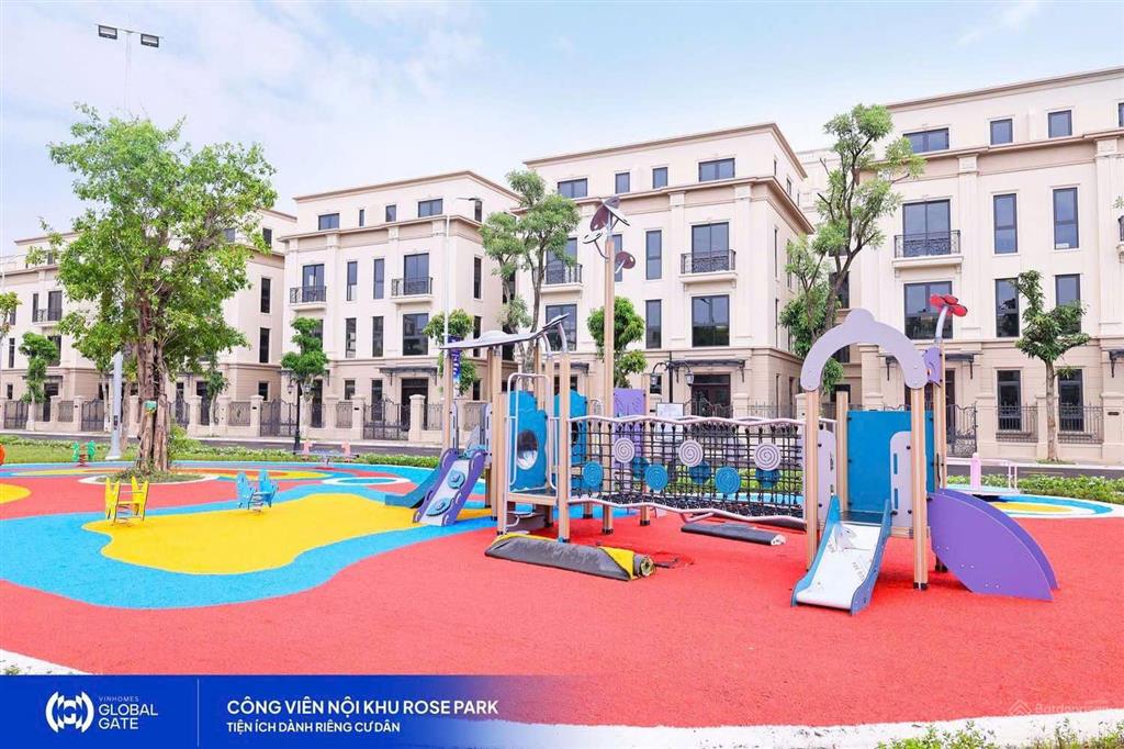 Cần bán shophouse tp4.3 mặt tiền 6,5m trục kinh doanh đắc địa vinhomes global gate cổ loa giá 36tỷ