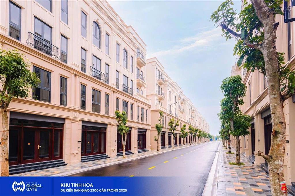 Cần bán shophouse tp4.3 mặt tiền 6,5m trục kinh doanh đắc địa vinhomes global gate cổ loa giá 36tỷ