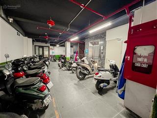 Bán chdv, phố quan hoa, cầu giấy, thang máy, nội thất sịn sò, cách phố 50m, gt thuận tiện