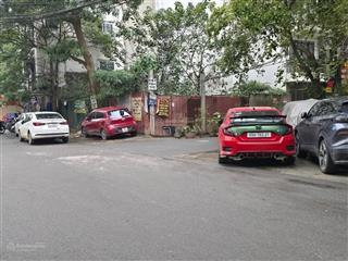 Bán đất, phố chùa láng, đống đa, lô góc 3 mặt thoáng, đường 3 oto tránh, thông thoáng, dân trí