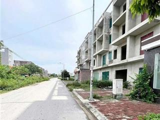 Chính chủ bán nhà xây thô 4 tầng đẹp nhất mặt mương palado (1 nhánh ngã 6 mới vạn an  bắc ninh)