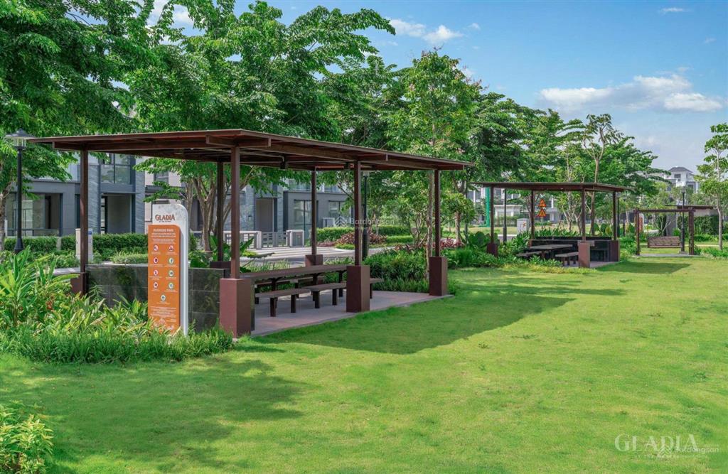 Gladia nhà liên kế a6  một bước xuống phố, chạm ngay tiện ích .  o932 o32 4o3