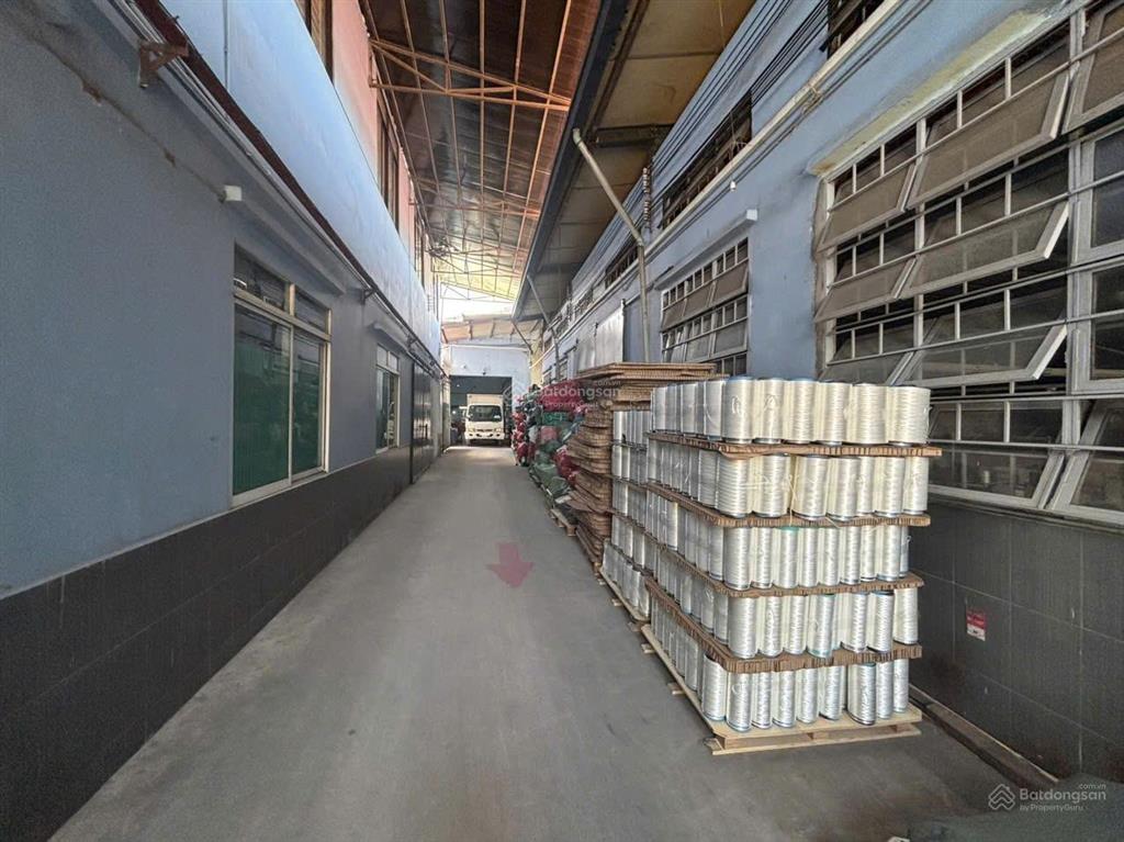 Bán nhà xưởng ở đường dt743, bình hòa, thuận an. bd. dt 3246m2. giá 76 tỷ