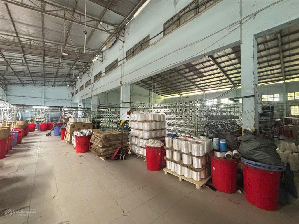 Bán nhà xưởng ở đường dt743, bình hòa, thuận an. bd. dt 3246m2. giá 76 tỷ