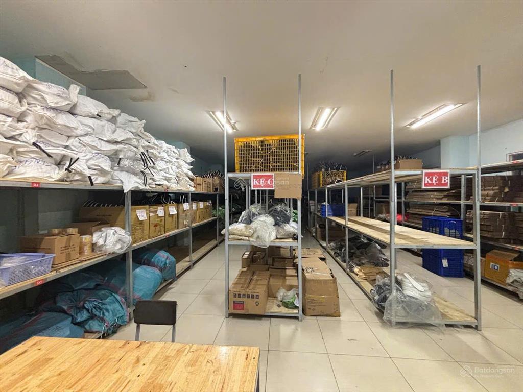 Bán nhà xưởng ở đường dt743, bình hòa, thuận an. bd. dt 3246m2. giá 76 tỷ