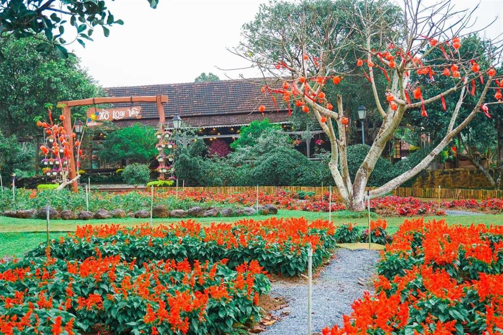 Bán gấp 4,6ha khu du lịch cao nguyên vân hòa, view hồ, đang kinh doanh 80 tr  100 triệu/tuần