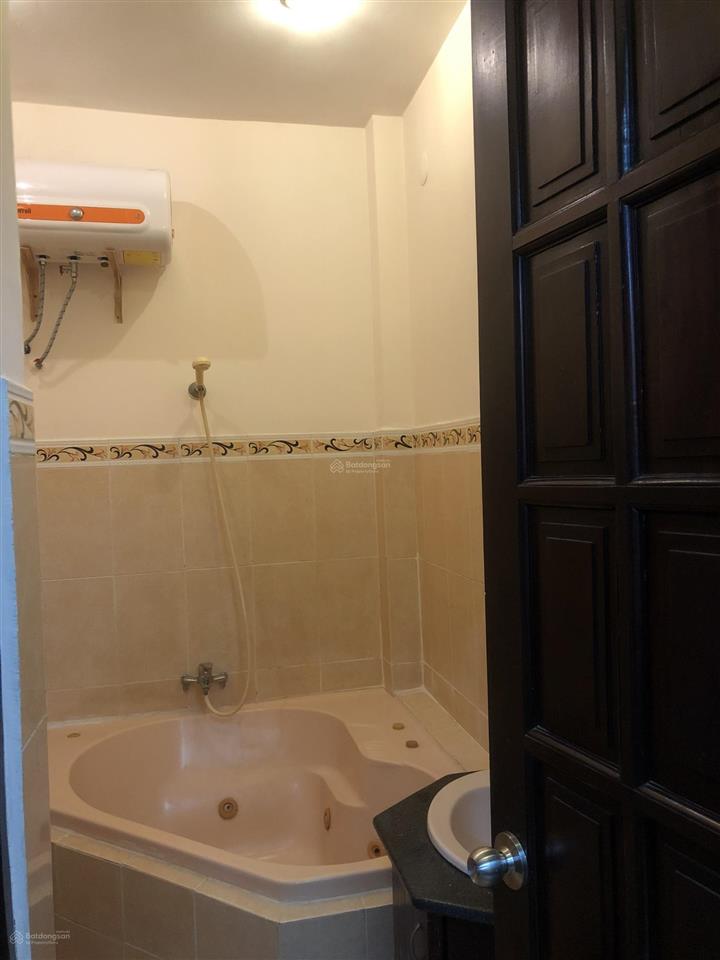 Cho thuê căn hộ tiện nghi mặt tiền điện biên phủ giáp quận 1.