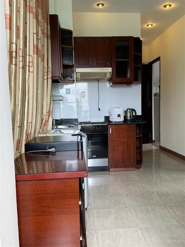 Cho thuê căn hộ mặt tiền điện biên phủ sát q. 1