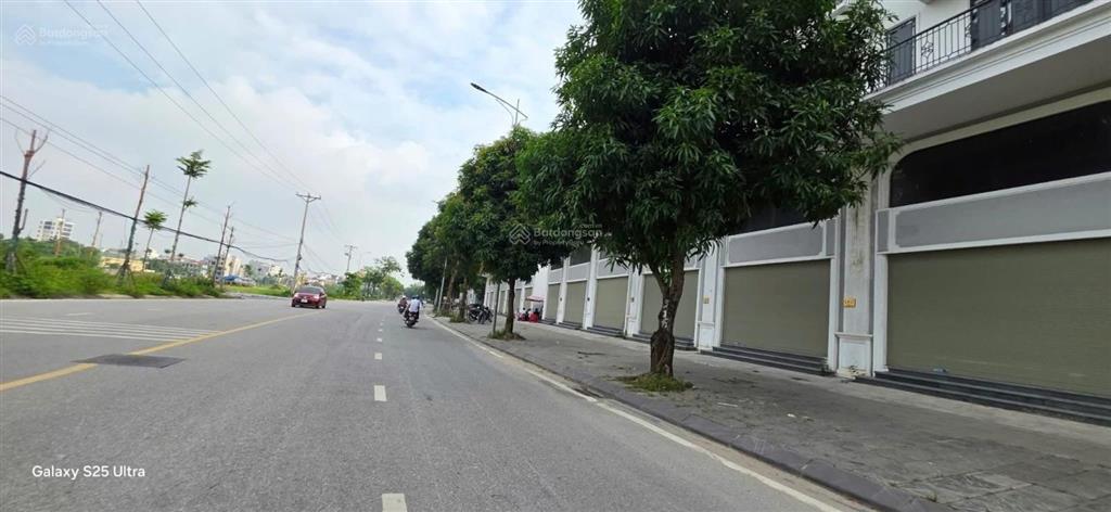 Cắt lỗ hạ giá sâu] gia đình cần tiền bán nhanh căn quảng trường giá 10 tỷ vị trí đẹp kinh doanh