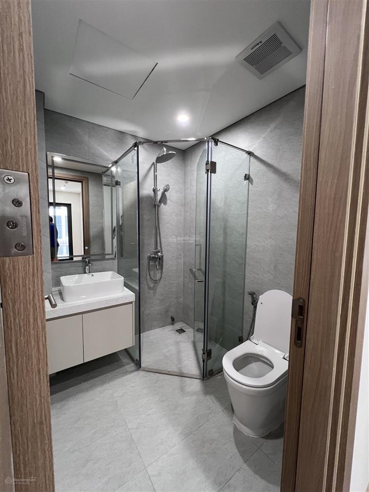 Chính chủ gửi bán nhanh căn 92m² 3pn2wc tầng 8 view nội khu cc the charm an hưng  nhận nhà luôn