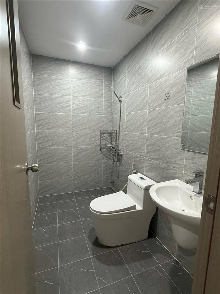 Chính chủ gửi bán nhanh căn 90m2 3pn2wc tầng trung hướng mát  full nội thất  sổ đỏ sẵn giao dịch