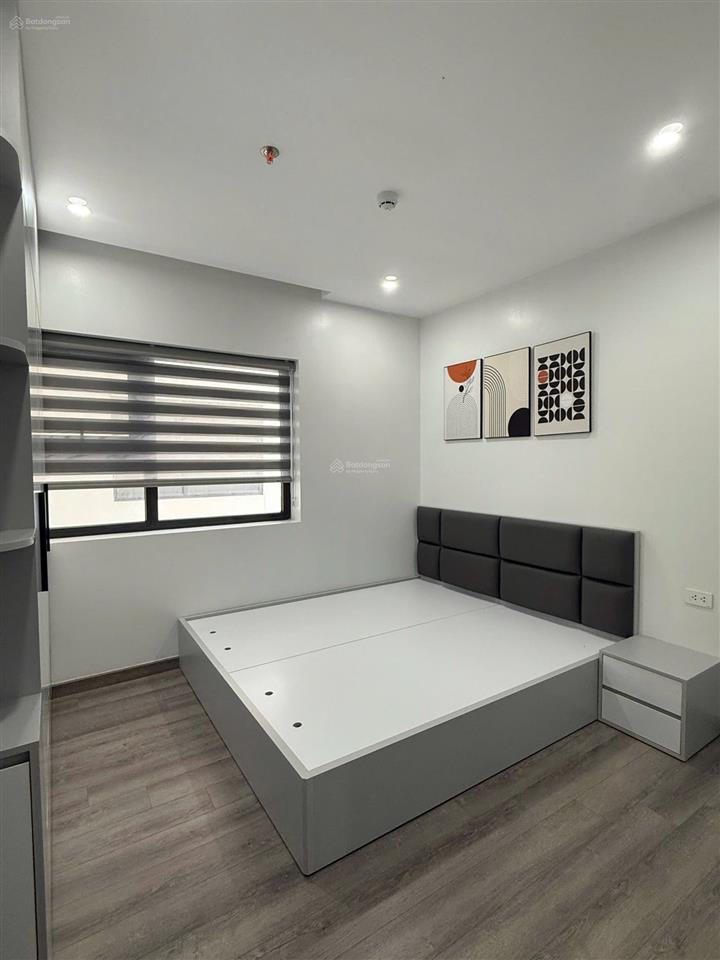 Chính chủ gửi bán nhanh căn 90m2 3pn2wc tầng trung hướng mát  full nội thất  sổ đỏ sẵn giao dịch