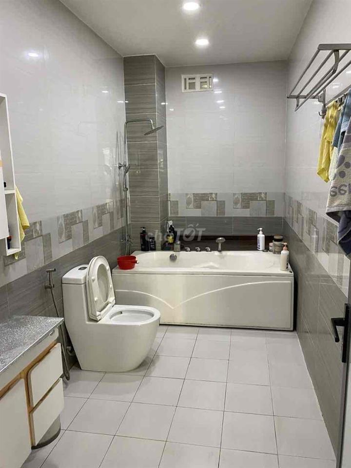 Nhà Phố Cao cấp 6*16m (Đẹp từng Cm) Thang máy 450kg ,Hầm, Trệt, 3 Lầu