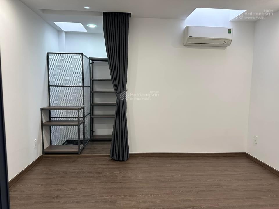 Kẹt tiền gấp! chốt nhanh! một số căn đẹp 4x12 đúc 2 tầng hẻm thông gần ngã 4 llqâu cơ từ 6.7tỷ tl