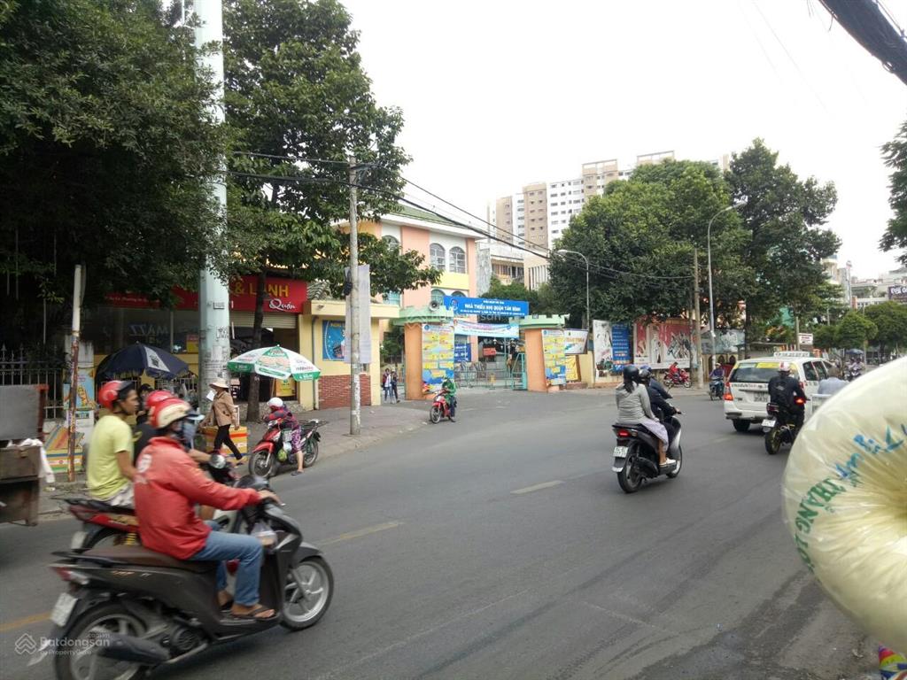 Mặt bằng đẹp! mặt tiền âu cơ có lề đường phù hợp làm spatócgiặt ủitrưng bàycửa hàngtake away