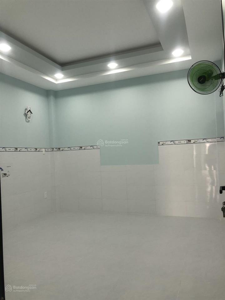Mặt tiền có lề đường! mặt bằng tầng trệt đẹp 3.5 x 15 phù hợp mở, cty, làm đẹptócmassage...10tr