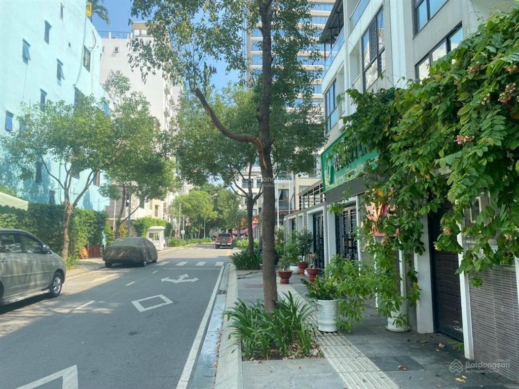 Hot! kẹt tiền gấp! để lại nội thất! useful apartment ngã 4 âu cơllq 2pn phù hợp ởcho thuêbán lại