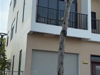 Bán căn xẻ khe 3mt ngang 8m x 20m xây 6m 3 lầu, đường 24m. giá 6.2 tỷ full vay 7.1 tỷ