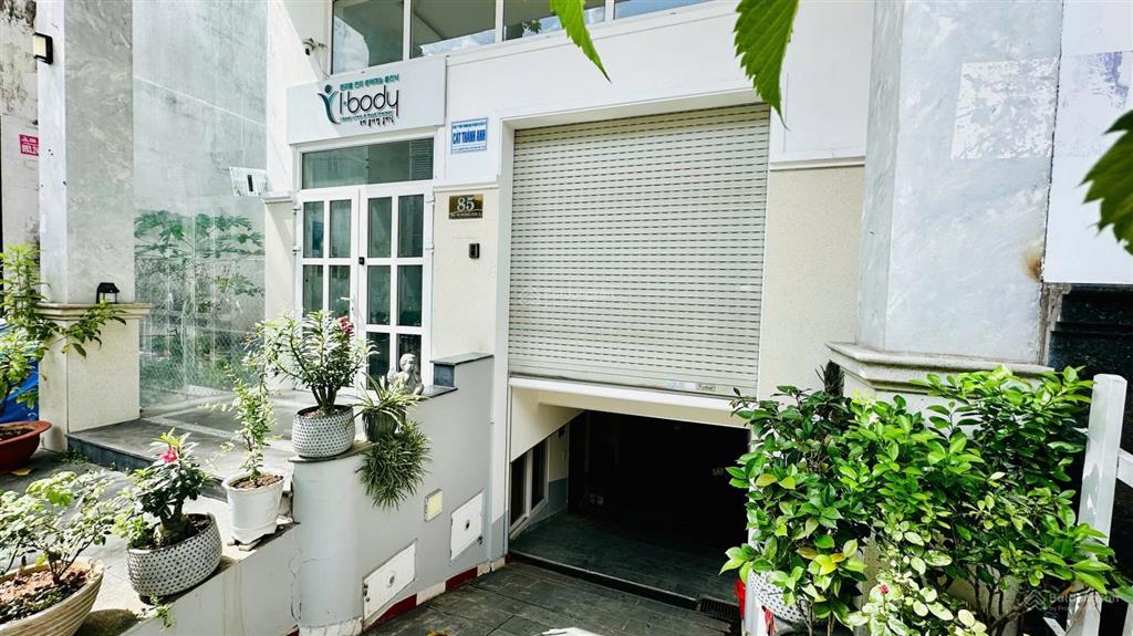 Cho thuê mặt bằng trệt lửng lối đi riêng hưng gia 2 mt đặng đại độ phú mỹ hưng, giá 25tr/th