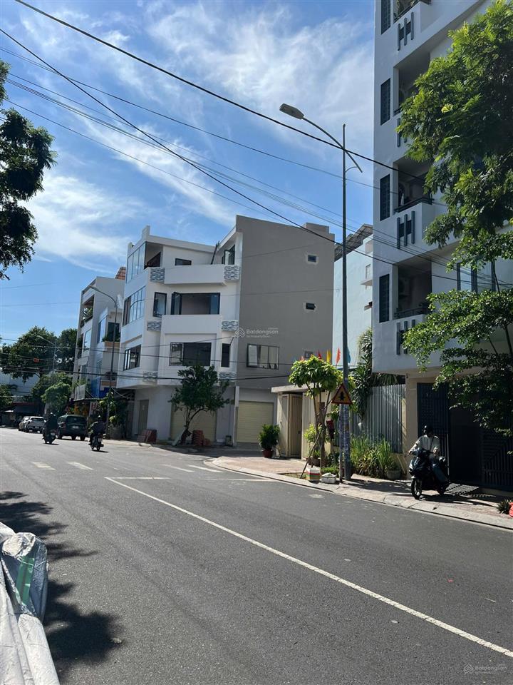 Bán toà căn hộ mặt tiền đường phùng hưng  nam nha trang, full khách ở, sẵn dòng tiền