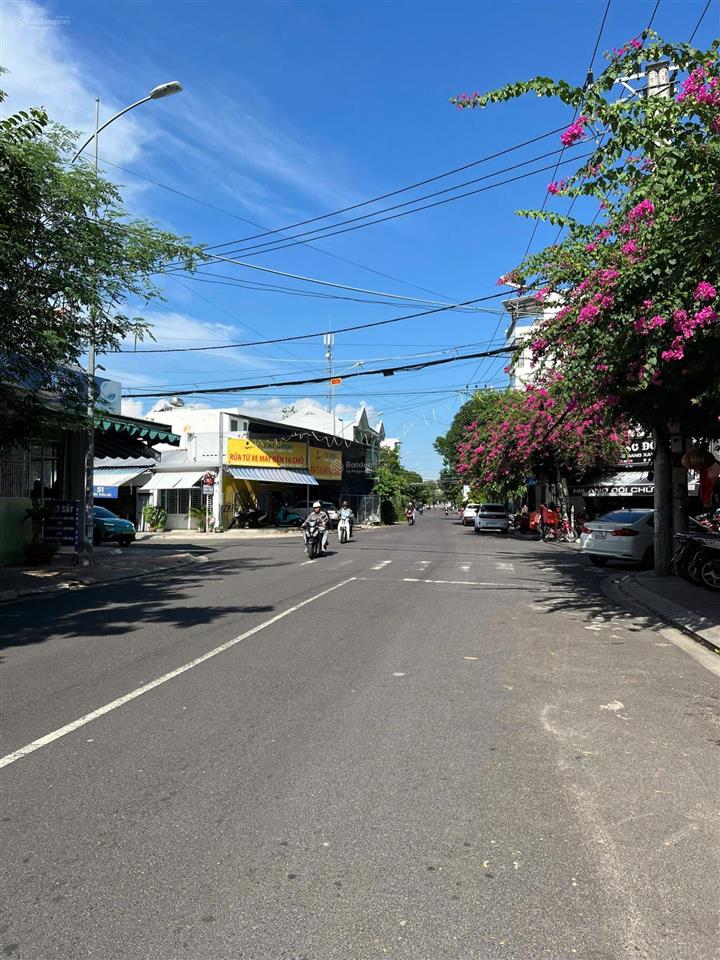 Bán toà căn hộ mặt tiền đường phùng hưng  nam nha trang, full khách ở, sẵn dòng tiền
