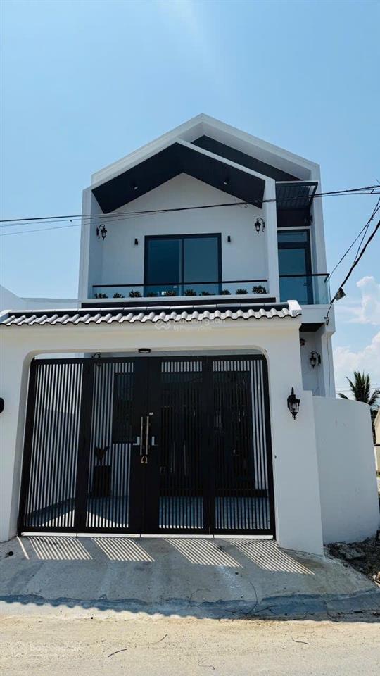 Bán nhà 2 tầng mặt tiền đường nhựa kinh doanh gò độ ,diên sơn , oto đậu trong sân.